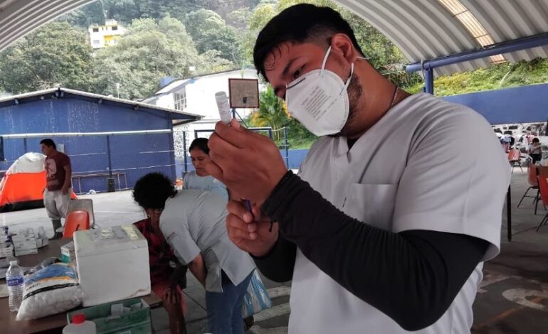 En Acciones de Salud Preventiva, se Han Aplicado Más de 33 Mil Vacunas en Zonas Afectadas Por Las Lluvias