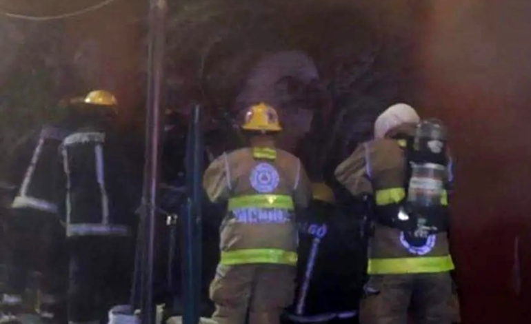 Incendio en un Establecimiento de Materias Primas en el Marcado Primero de Mayo