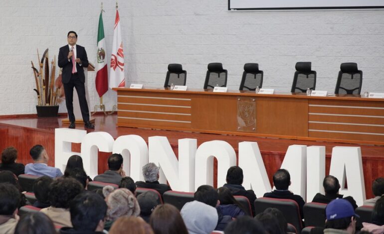 Licenciatura en Economía de la UAEH Recibe a Banxico por su 30 aniversario