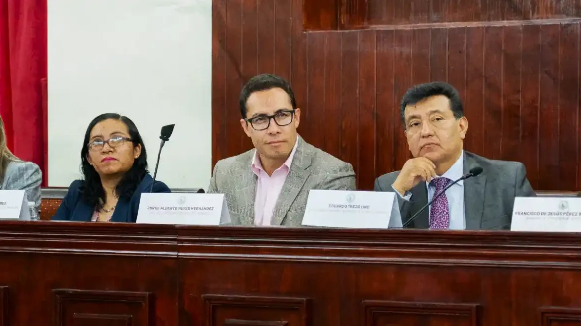 El edil Alberto Reyes Anuncia Nueva modificación al Presupuesto de Egresos, Orientados a infraestructura, obra pública y servicios municipales.