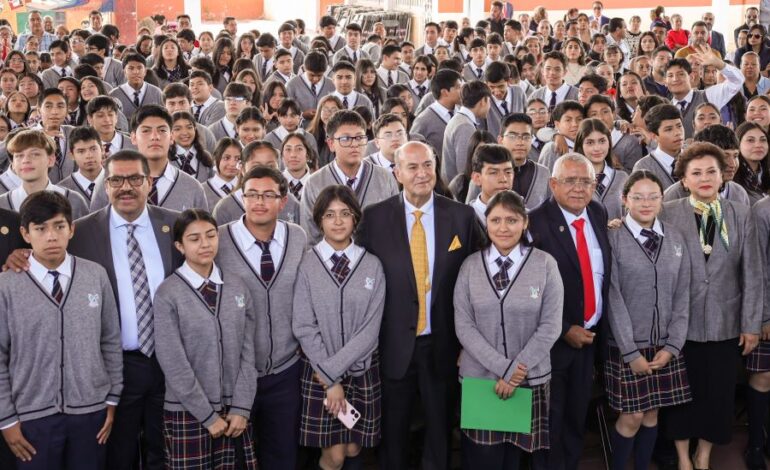 Cerca de 570 Mil Estudiantes de Educación Básica Concluyen el Ciclo Escolar 2025-2026