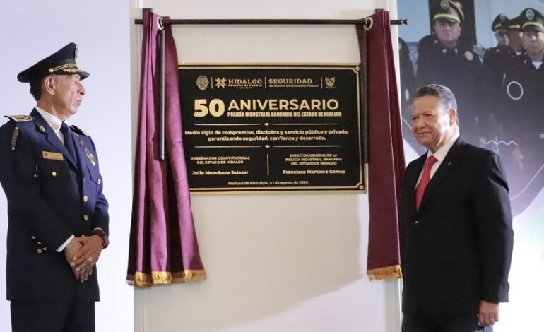 Julio Menchaca conmemora 50 años de la Policía Industrial Bancaria